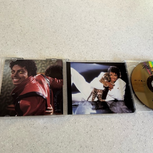 Michael Jackson Thriller 25th Anniversary CD & DVD Collection! - Picture 7 of 13